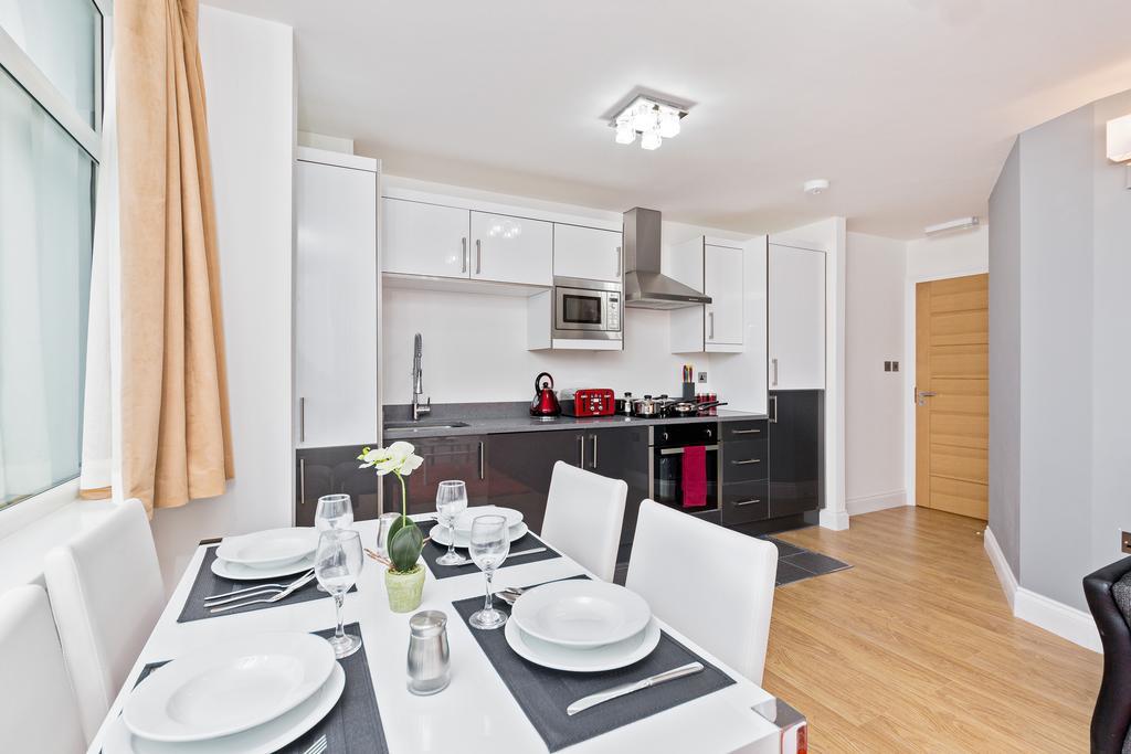 Metro Service Apartments Бедфорд Экстерьер фото